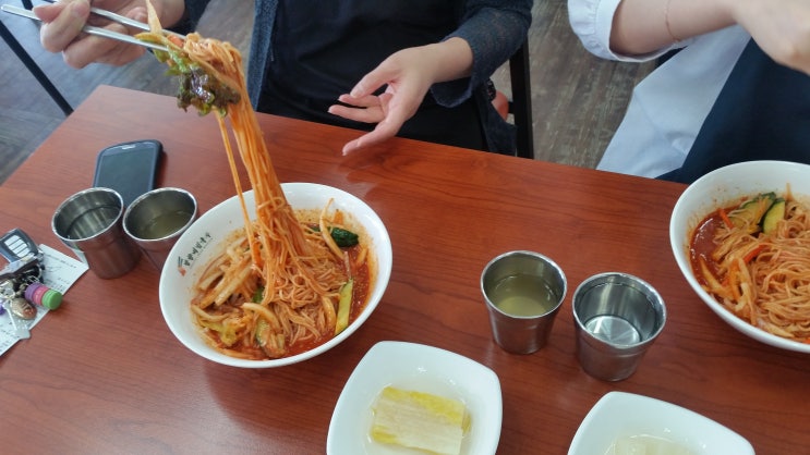 망향비빔국수 이미지