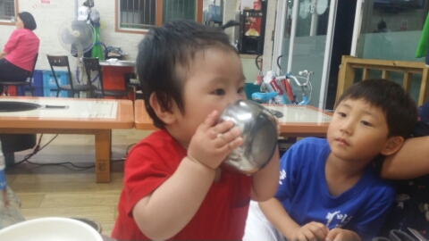 참돼지깡통구이 이미지