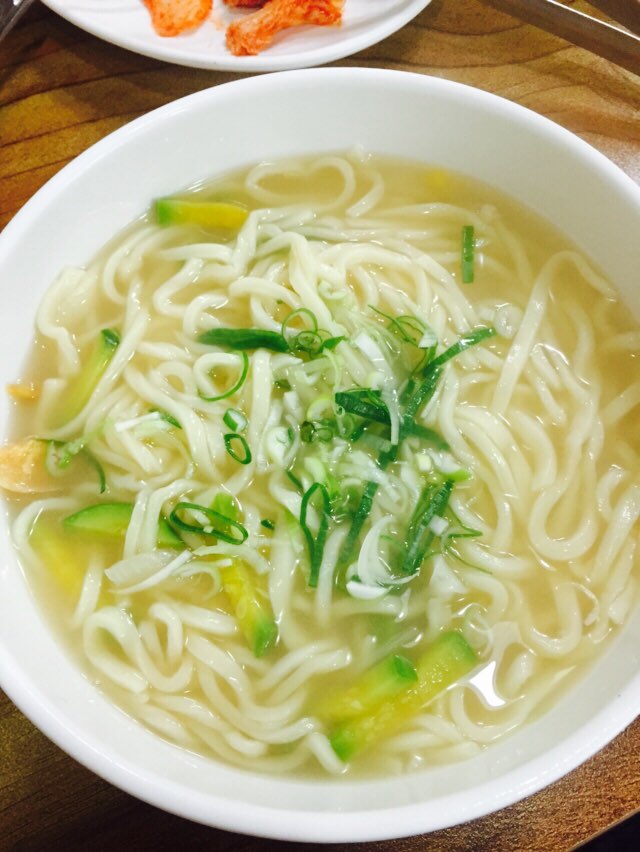 고전칼국수 이미지