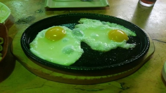 훌랄라치킨 이미지