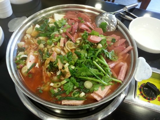 돌부대찌개 이미지