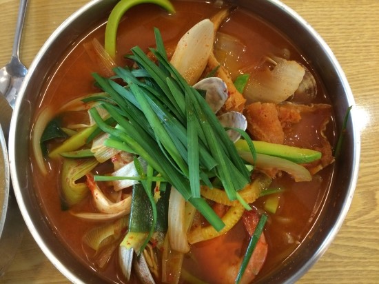 황태칼국수 이미지