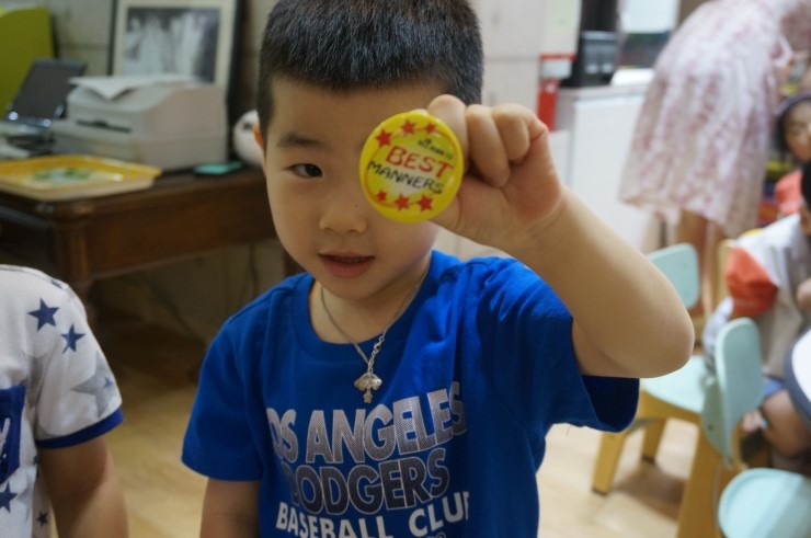 엘키즈 유치원 이미지
