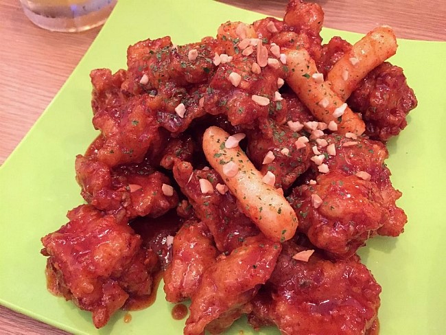 투마리치킨 이미지