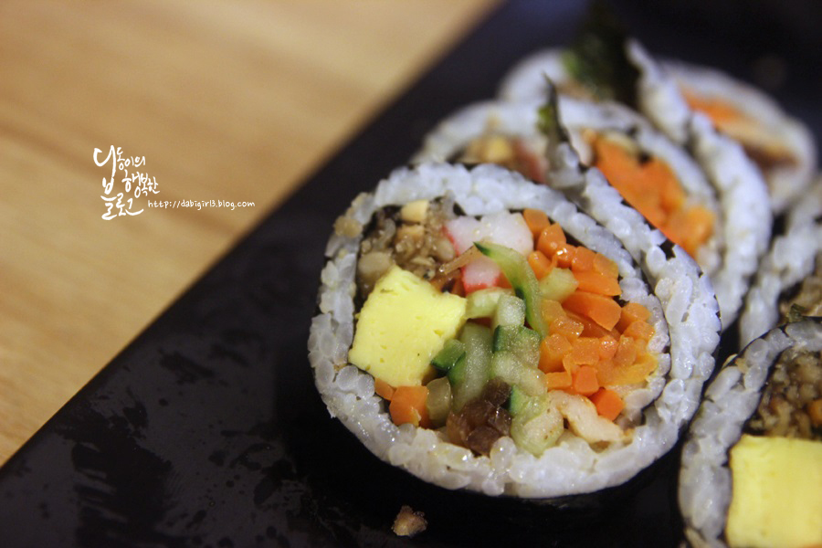 참못난이김밥 이미지