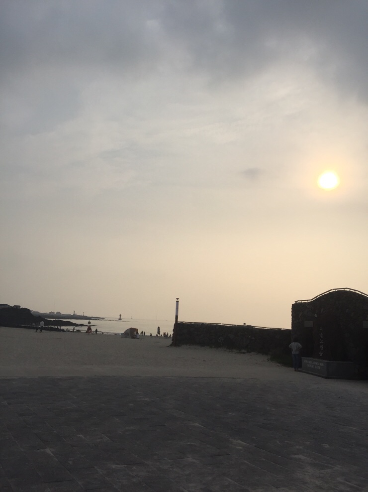투썸플레이스곽지과물해변점 이미지