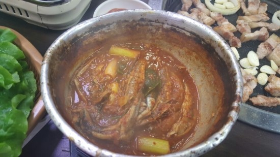 꺼멍도새기 이미지