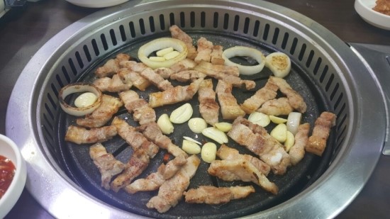 꺼멍도새기 이미지