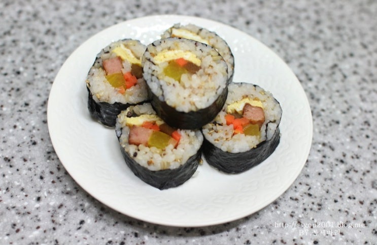 참못난이김밥 이미지