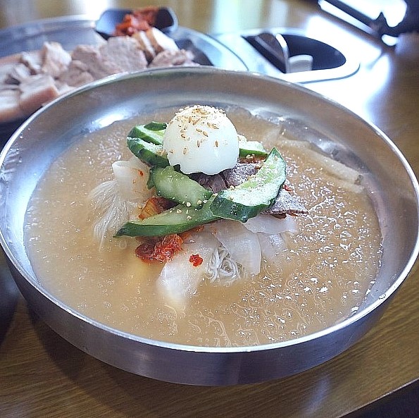 연꽃냉면 이미지