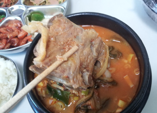 뼈다귀해장국 이미지