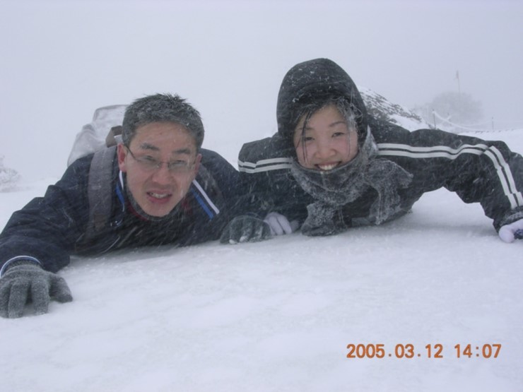동산유리 이미지