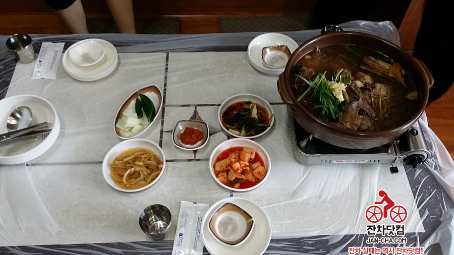 다래골한방옻닭 이미지