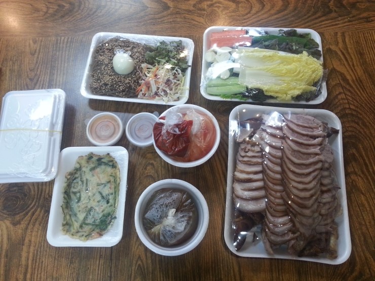 할매보쌈왕족발 이미지