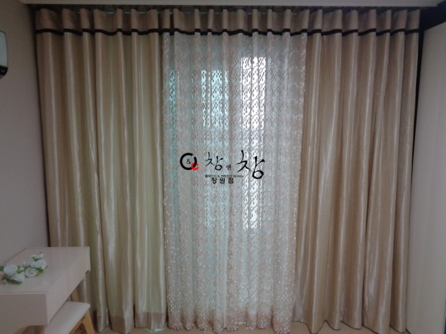 사랑커텐장식 이미지