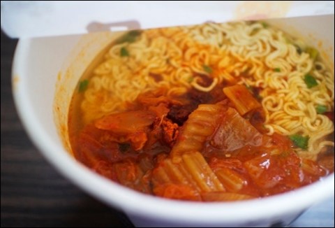 오모가리김치찌개 이미지