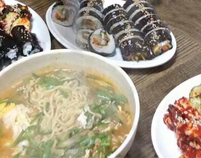 달맞이꽃 분식 이미지