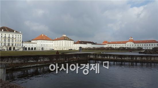 부부여행사 이미지