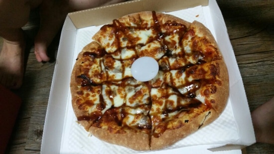 또래오래치킨피자 이미지