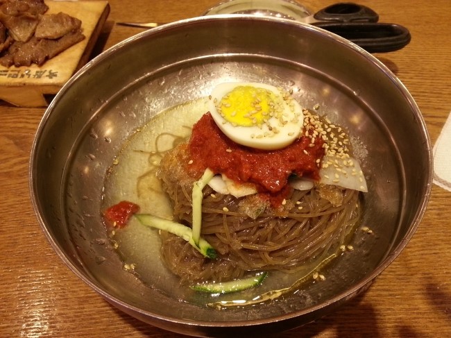육쌈냉면 이미지