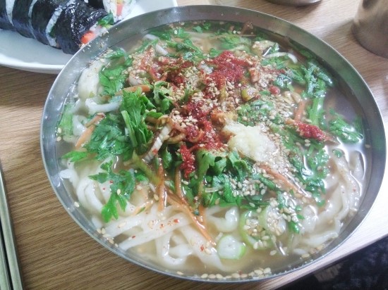손칼국수 이미지