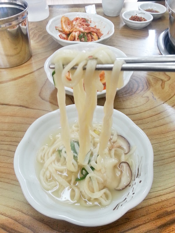 우리밀우밀칼국수 이미지