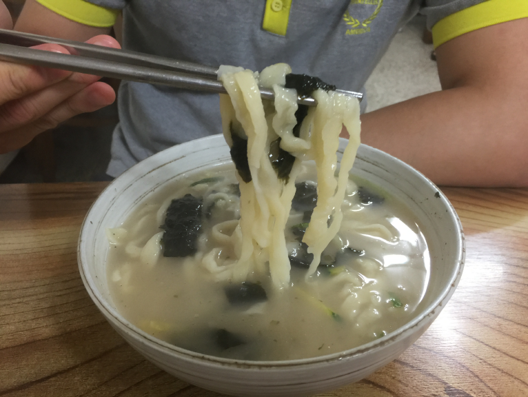 이모네칼국수 이미지
