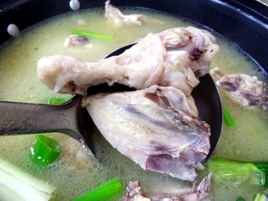 명품가마닭칼국수 이미지