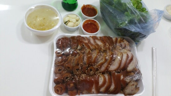 딸랑구족발 이미지