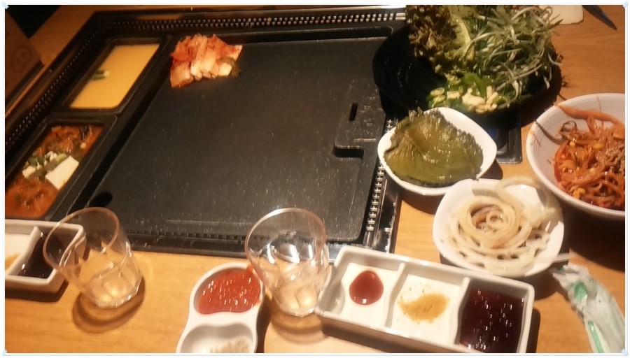 육꼬집 이미지
