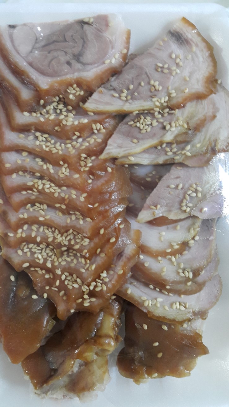 연이네족발 이미지