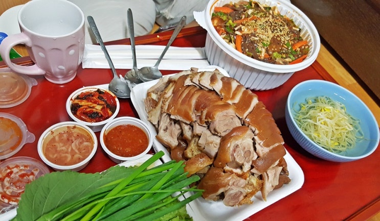 황금장충동한방족발 이미지