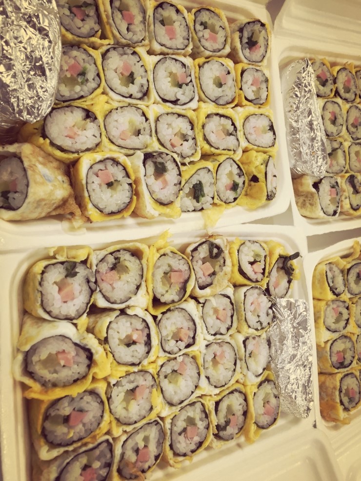 짠지계란말이김밥 이미지