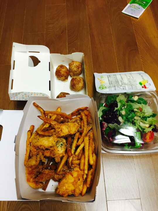 비에치씨치킨 이미지