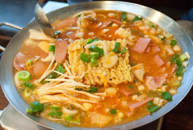 흥부부대찌개 이미지