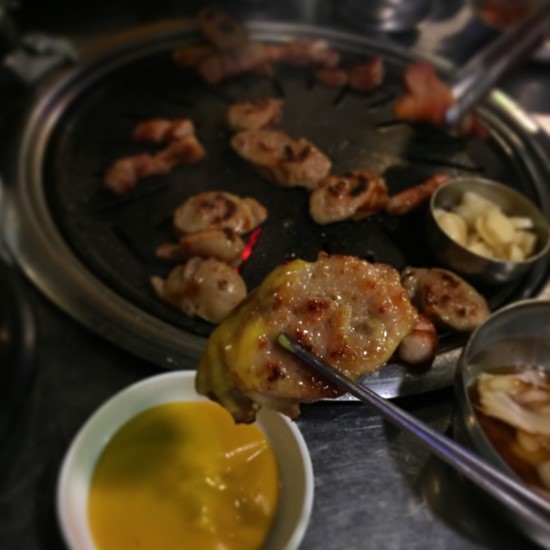 꿀꺽삼겹 이미지
