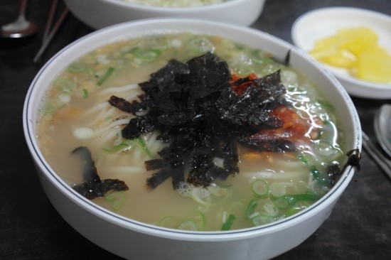 할매칼국수 이미지