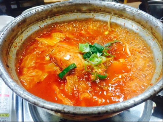 탕가네생고기김치찌개 이미지