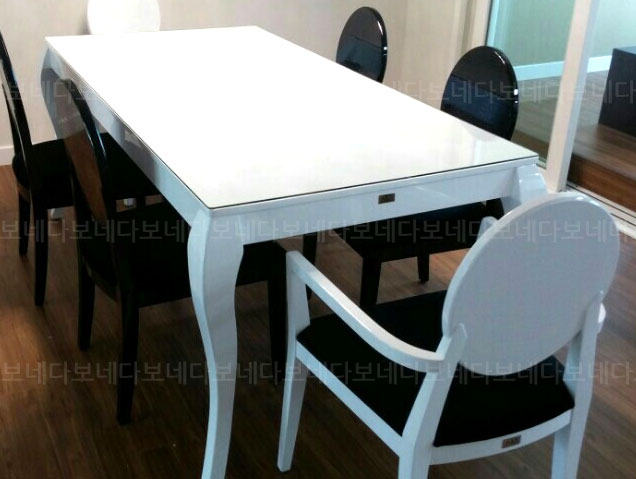 알마니가구 이미지