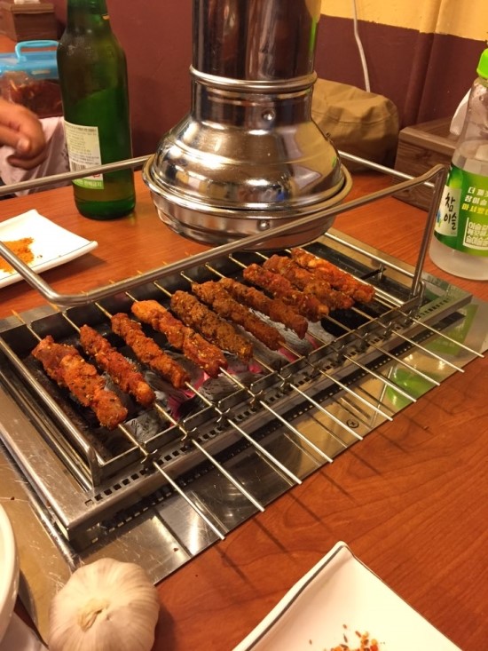 양꼬치앤칭따오 이미지