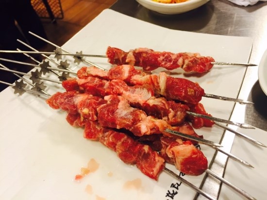 양다리걸쳤네 이미지