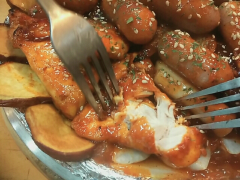 훌랄라참숯바베큐치킨 이미지