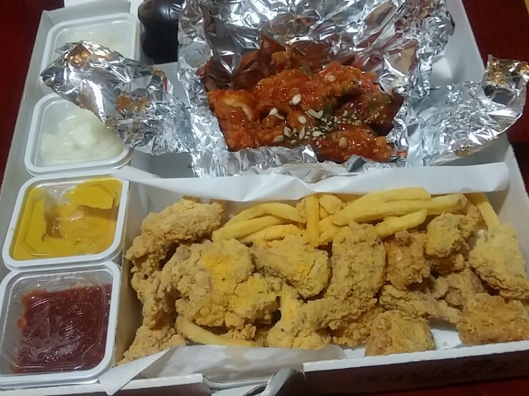 네네치킨숙대점 이미지