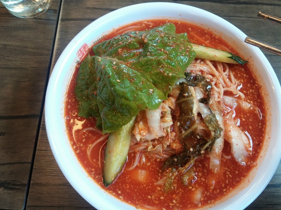 산두리비빔국수 이미지