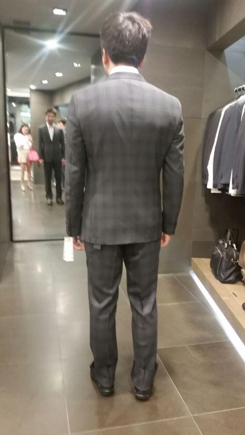디케이엔와이남성롯데 이미지