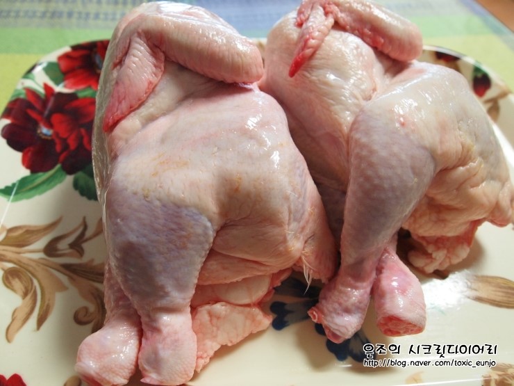 하림생닭 이미지