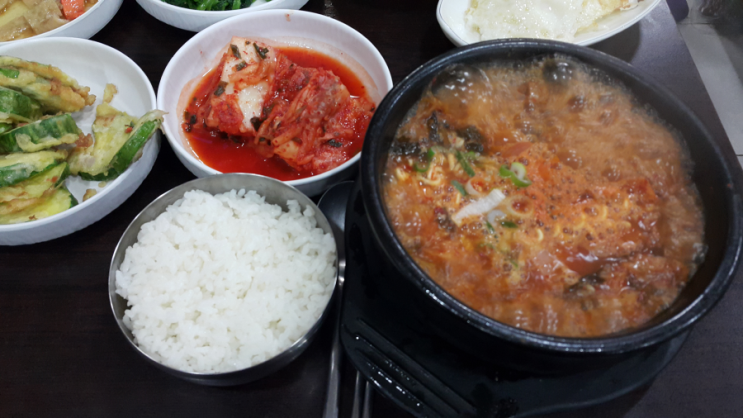 사거리밥집 이미지
