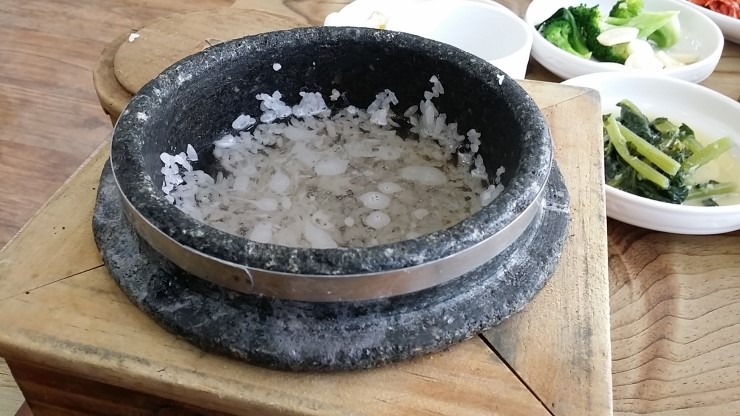 제육우렁쌈밥 이미지
