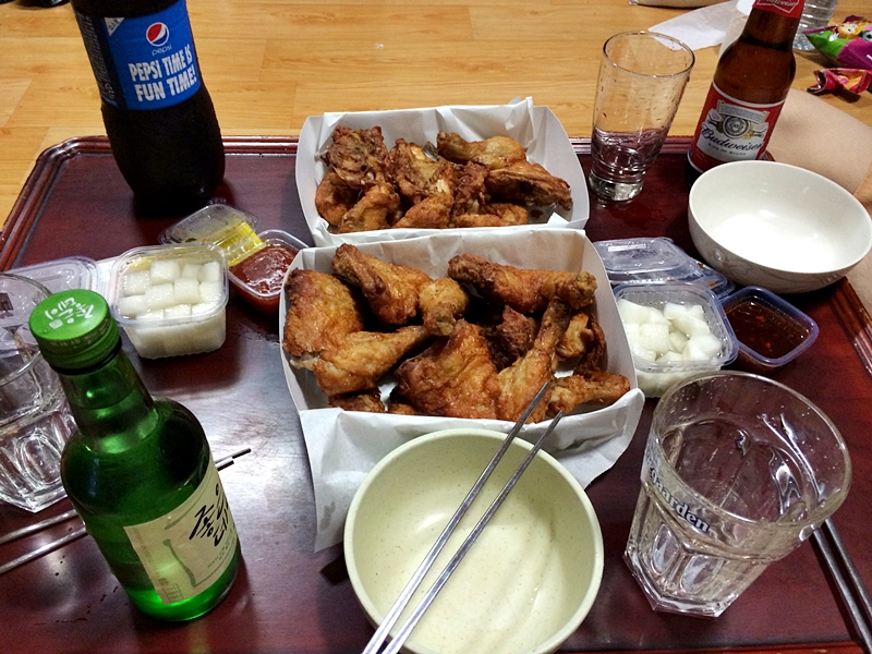 동큐치킨 이미지