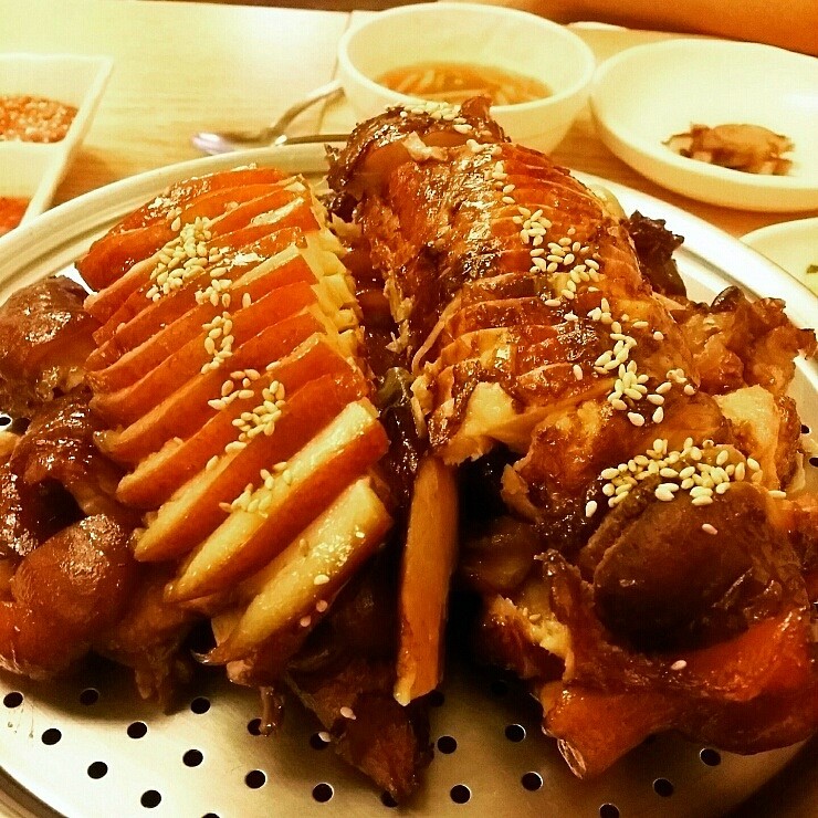 백년족발 이미지